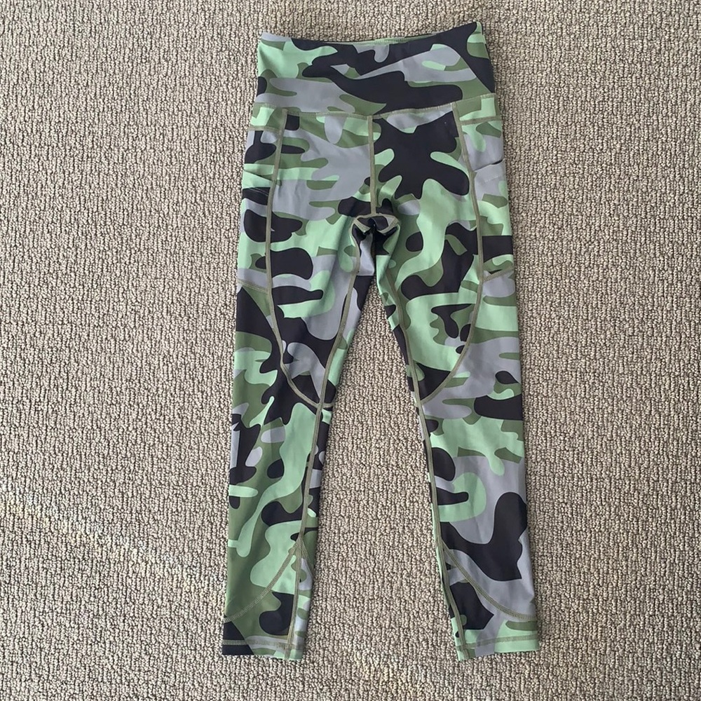 Camo Zyia Leggings